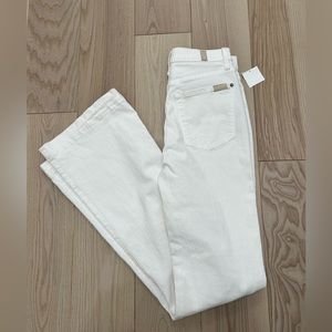 NWT 7 for all Mankind White Flare Button Down 1/2 leg Flare Jeans Size 26
